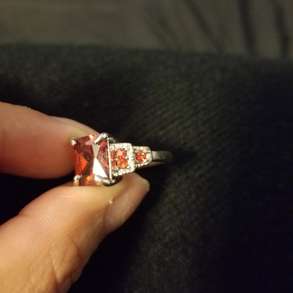 Ring - Picture 3 of 3